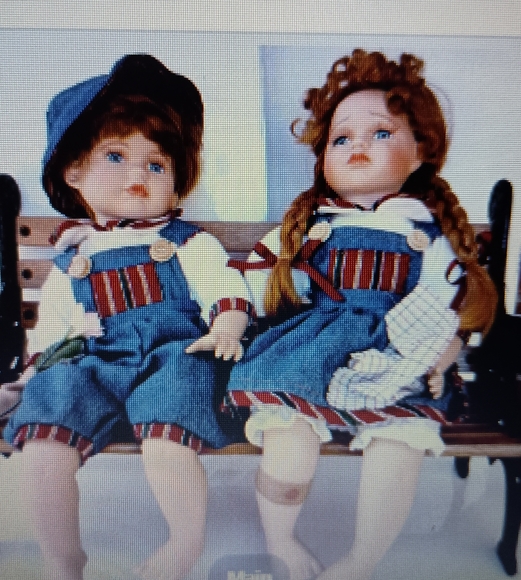 Ashley Belle Collection Porcelain dolls Andrew and Ramona - Picture 3 of 16